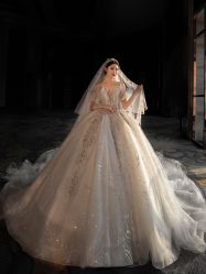 -伯瓷皇后婚纱艺术空间