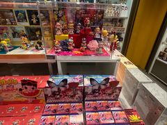-泡泡玛特POPMART(上海环球港店)