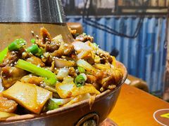 -渝胖子老城区炭火蛙锅(临城店)