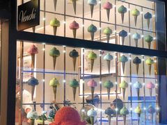 -VENCHI 闻绮(上海佛罗伦萨小镇店)
