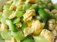 丝瓜炒鸡蛋-鱼乐岛餐厅·户外花园主题餐厅