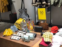 -URBAN REVIVO(大信新都汇店)