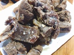 -五指山生态小黄牛(皮皮虾海鲜广场店)