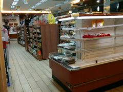 -全家便利店(康健路店)