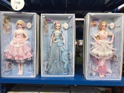 -逝水玩具折扣店