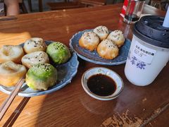 -鑫震源·苏式大虾生煎(山塘街店)