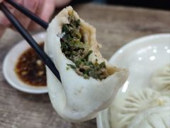 荠菜鲜肉包-津门张记包子铺(华昌道店)
