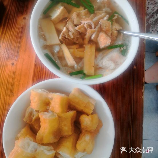 老字号青年路锅边糊