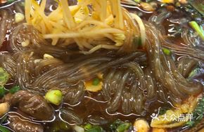 Pickled Pepper Pig Intestine Sweet Potato Noodles
