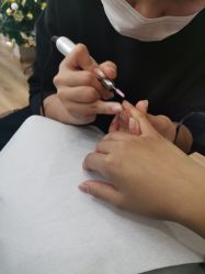 -爱小小美甲美学