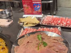 -鹿鸣山草本茶香火锅(园西路店)