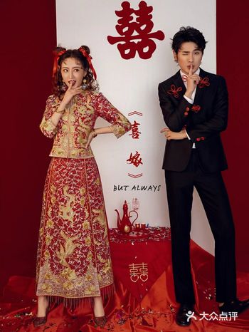 打破传统的新中式婚纱照，有趣的室内婚纱照