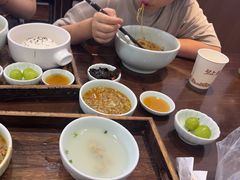 -蟹上黄·蟹黄面·江南糖水(人民广场店)