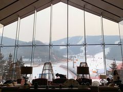 -中旅松花湖滑雪场