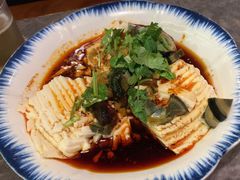 皮蛋拌豆腐-曹胖子龙虾馆(黄桦路店)