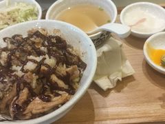 -熊吞·大碗丼烧肉饭(济宁万达广场店)