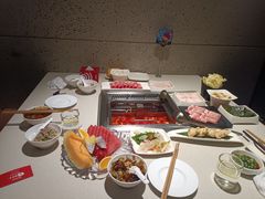 -海底捞火锅鲜切牛肉主题店(长寿路店)