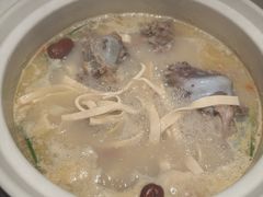 -小骨煲金华砂锅(转塘金街美地店)