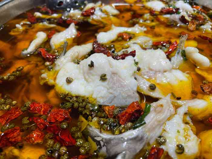 巴蜀渔乡-"一家老店了,差不多有十几年了.水煮鱼还是.