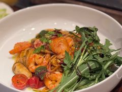 -恰餐厅及酒吧 CHAR Bar & Grill (北京丽都皇冠假日店)