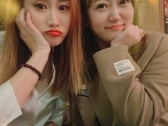 -SISTERS BAR RESTAURANT川意酒馆(嘉善老市H楼店)