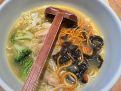 -云味馆米线(广州白云凯德店)