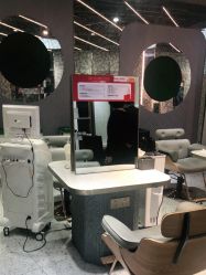 -PE SALON 
