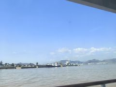 -伍山石窟