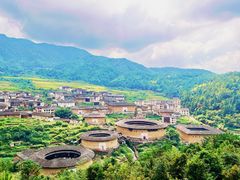 -初溪土楼群