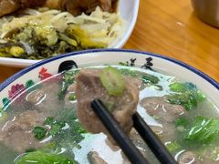 -明姨仔潮汕美食·碳炉猪脚·汕尾牛腩饭·起片鸡煲(起义路店)