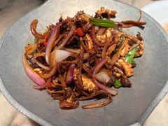 茶树菇炒鱿鱼-桂满陇·景观餐厅(新世界店)