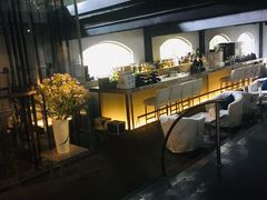 -穹六人间 people 6(岳阳路店)