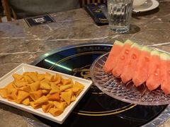 -三人行骨头王火锅(长寿店)