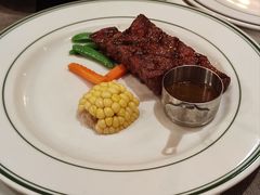 400℃炙烤牛小排皇-食间牛排(湖西路店)