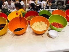 -钢管厂五区小郡肝串串香(蜀都万达店)