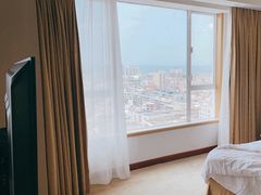 -汕尾巴黎半岛酒店