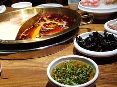 -小天鹅火锅·一线江景洪鼎旗舰店(洪崖洞店)
