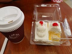 -红宝石·鲜奶小方·海派西点房(南丹店)