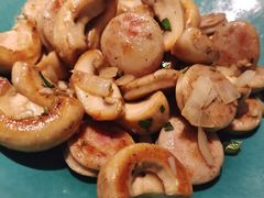 -MONICH牛排融合餐厅(和义大道购物中心店)