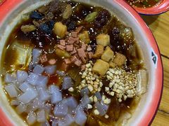 -爆炸头阿姨小四川正宗川味小吃(无任何分店)