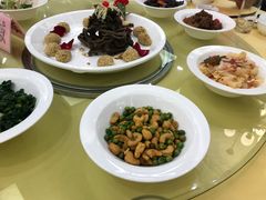 -山明水秀大饭店