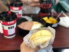 冰火菠萝油-香港鸿记冰室