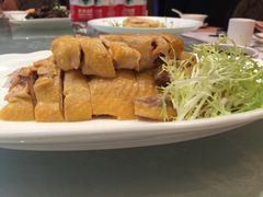 -品悦酒店(三林古镇店)