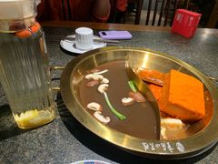 -小天鹅火锅·一线江景洪鼎旗舰店(洪崖洞店)