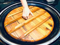 -铁锅炖灶台鱼老三炖鱼馆