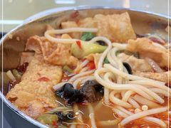 -红鼻子桂林米粉(金唐新光界店)