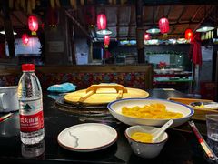 -鱼窝棚柴火铁锅炖(富山屯店)