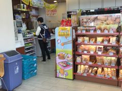 -全家便利店(长江西路店)