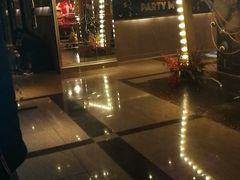 -好乐迪(张扬路八佰伴店)