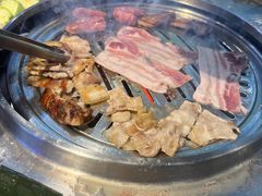 -哈哈碳都·牛肋条无限自助烤肉(台江万达店)